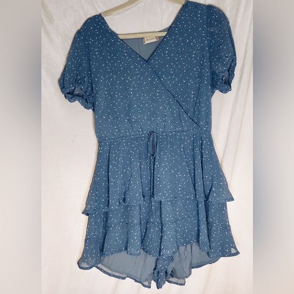 Altar'd State Dusty Blue Speckled Romper - Picture 1 of 3